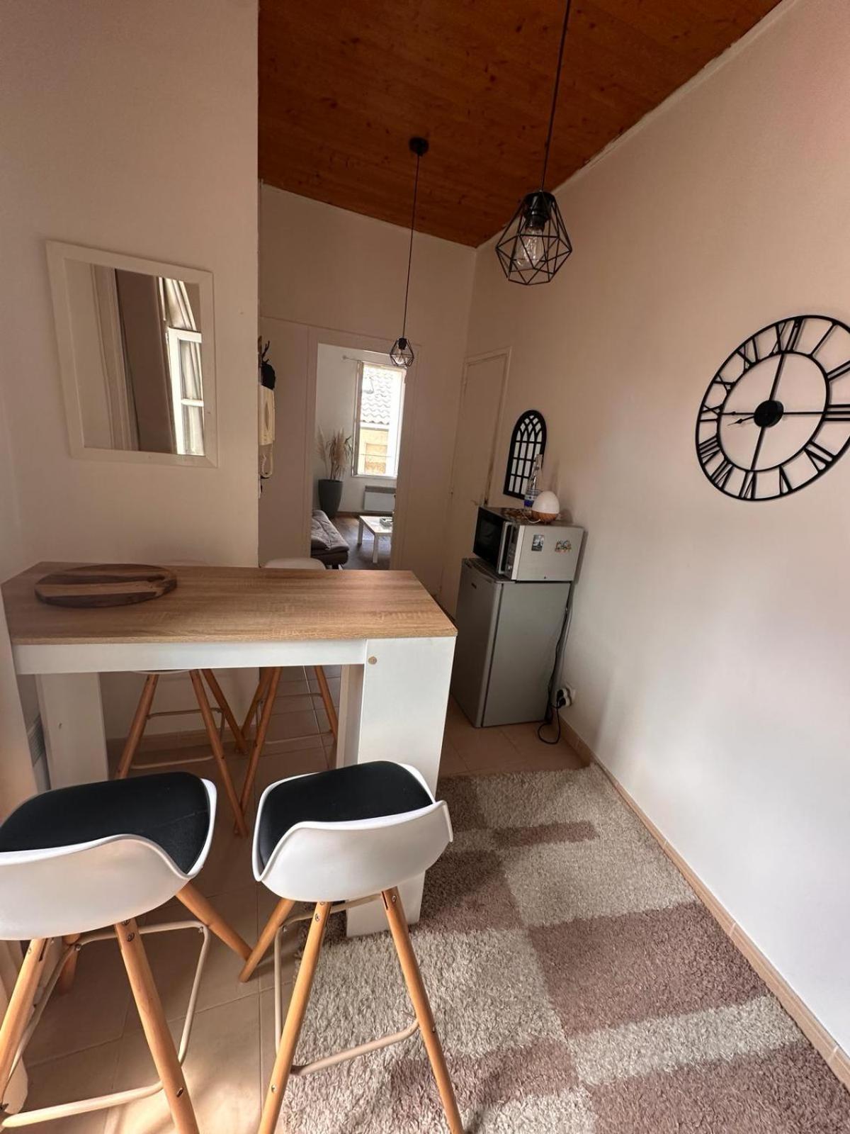 Quartier Cathedrale Cosy & Modern Apartment Безие Екстериор снимка