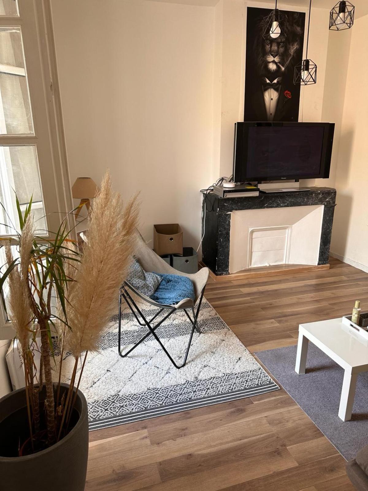 Quartier Cathedrale Cosy & Modern Apartment Безие Екстериор снимка